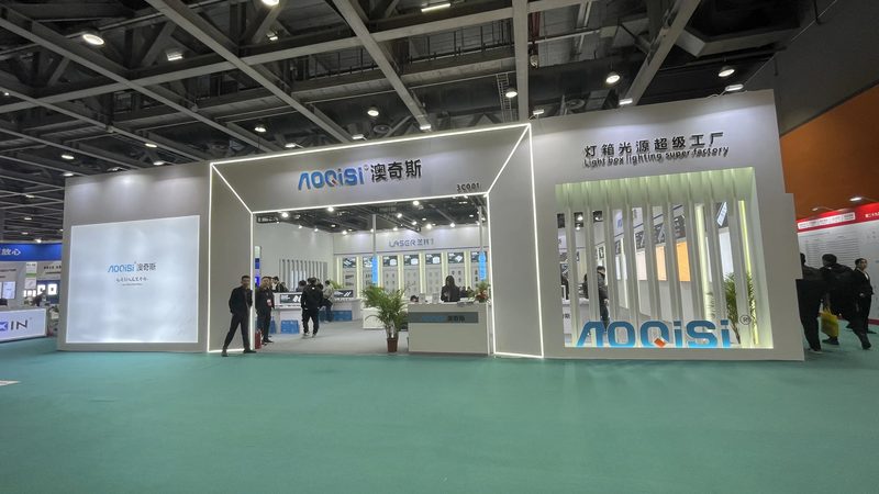 以下是一些知名的中文logo设计素材网站，供大家参考：